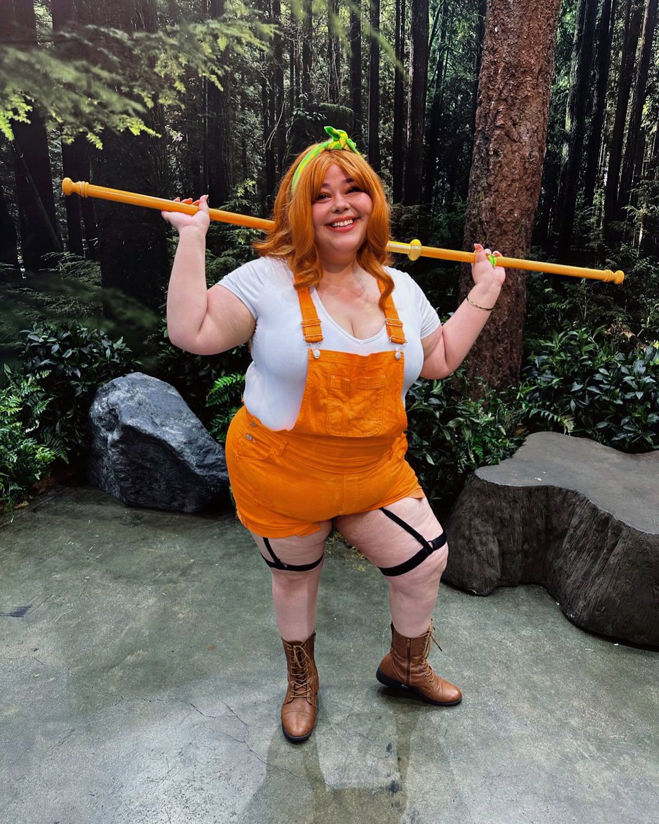 i'm loving all the chubby nami art on my tl i just had to🤭