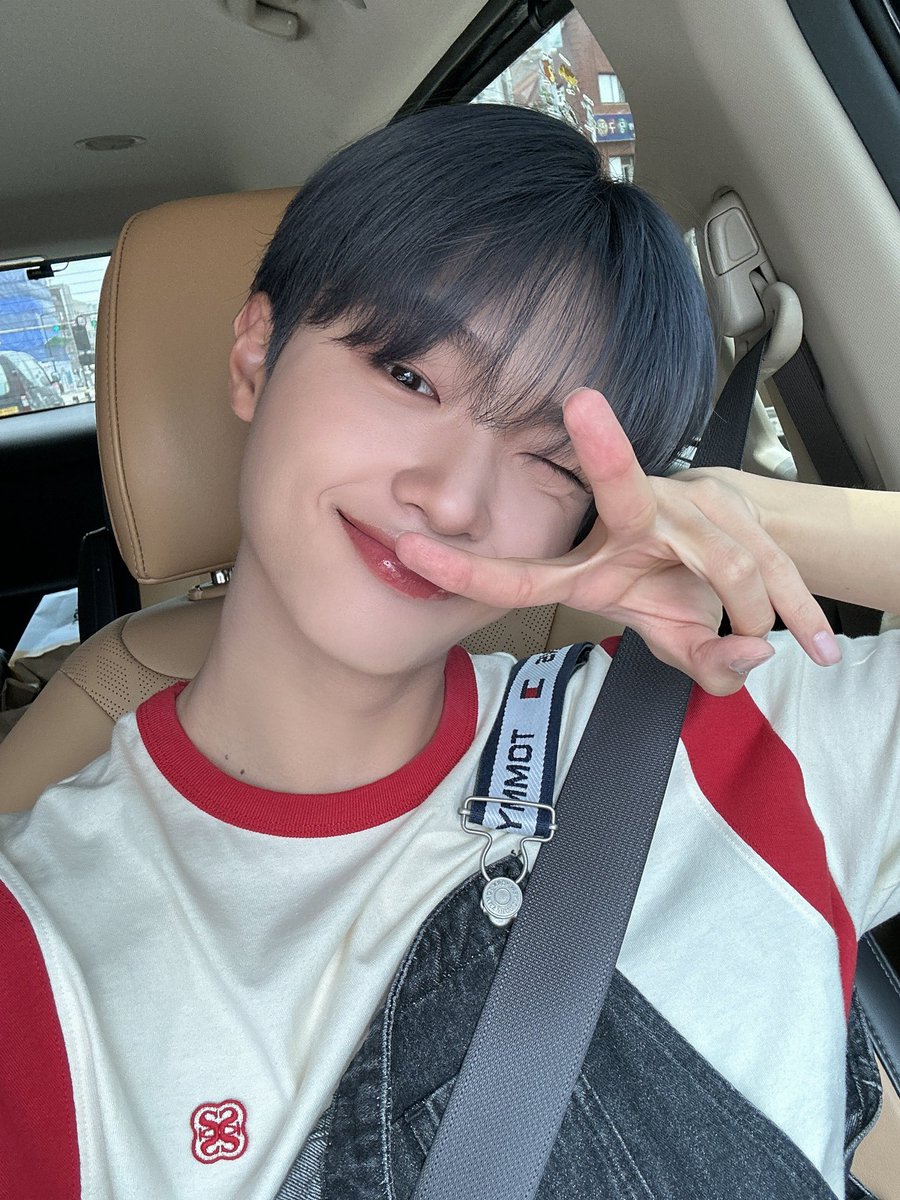 MiraeMexico's tweet photo. (Actualización) 04•07•23
{Twitter oficial}
[🔗]
Sobrevivir con la cabeza de la serpiente [Sueño cuadrado 2] EP.20
▶️ https://t.co/u2BnQNWjTM
​°
°
Trad: @miraemexico
°
°
°
#미래소년 #MIRAE
#손동표 #SONDONGPYO 
#��락실팡 #네모의꿈 https://t.co/zWmQsye9ZL