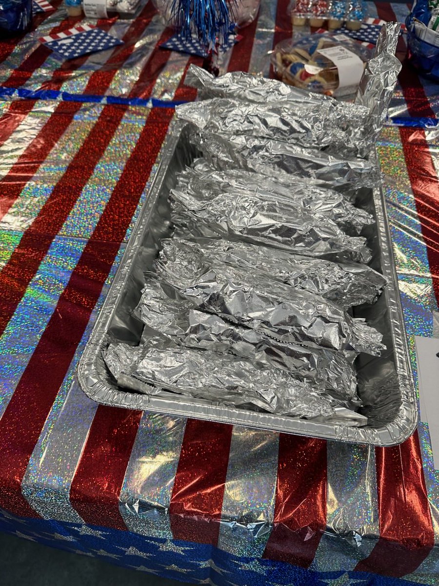 Sara Holland (@sarahollandsh) on Twitter photo Happy 4th of July from Store 1126! Our chef was on point today!! @FeliciaC1126 <a href="/JMartinenza/">Jeff86</a> <a href="/schemeker3/">Schemeker Kennedy</a> <a href="/MoringTimo70031/">Ryan Moring</a> Happy 4th of July from Store 1126! Our chef was on point today!! @FeliciaC1126 <a href="/JMartinenza/">Jeff86</a> <a href="/schemeker3/">Schemeker Kennedy</a> <a href="/MoringTimo70031/">Ryan Moring</a>