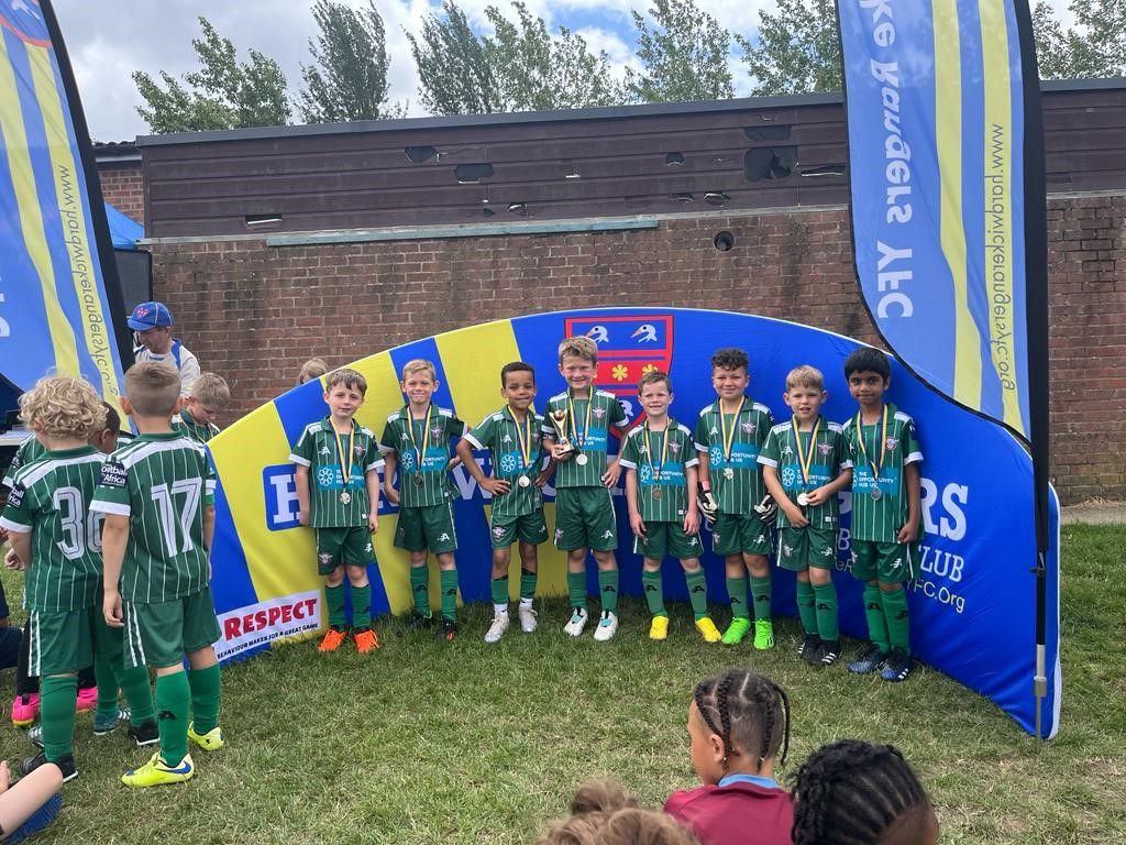 TheOHubUK's tweet photo. 🎉 Huge shoutout to Longford AFC! 🏆🌟 They absolutely rocked their tournament this weekend, walking away with the only trophy! 🙌🎉🏆 Massive achievement, well done to all! 

#LongfordAFC #Champions #ProudMoment https://t.co/h2JAxwYKfd
