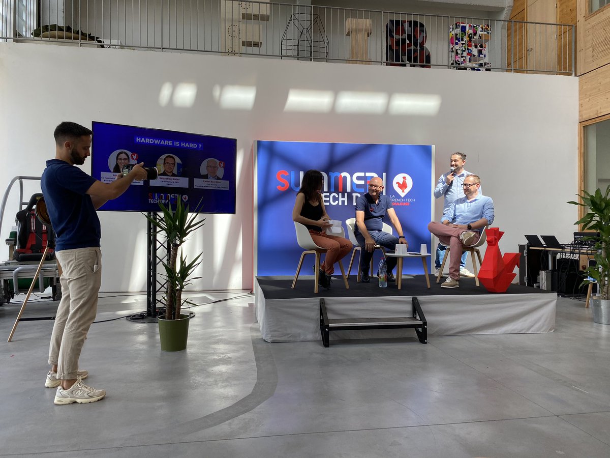 Très intéressant atelier « Hardware is hard » lors de #SummerTechDay à La Cité de #toulouse. Le H/W, parfois difficile, souvent nécessaire, toujours un avantage concurentel si bien mené. Quelle belle journée dédiée à l’#innovation par <a href="/FrenchTech_Tlse/">La French Tech Toulouse</a>.