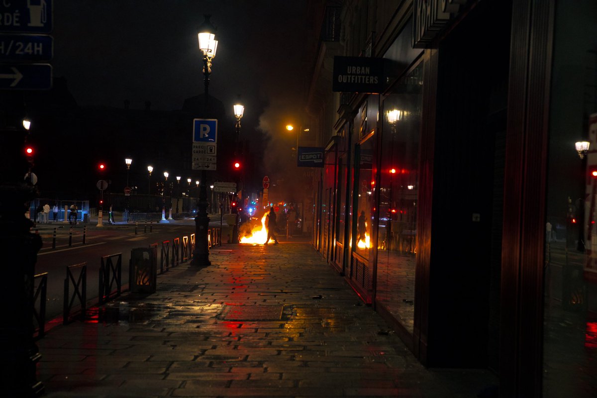 marzvrover's tweet photo. La justice pour Nahel.

#streetphotography #urbanphotography #cityphotography #parisphoto #parisphotography #travelphotography #photography #photo #photooftheday #street #urban #city #travel #paris #fire #protest #nahel #justicepournahel https://t.co/qTKlVTGlmw