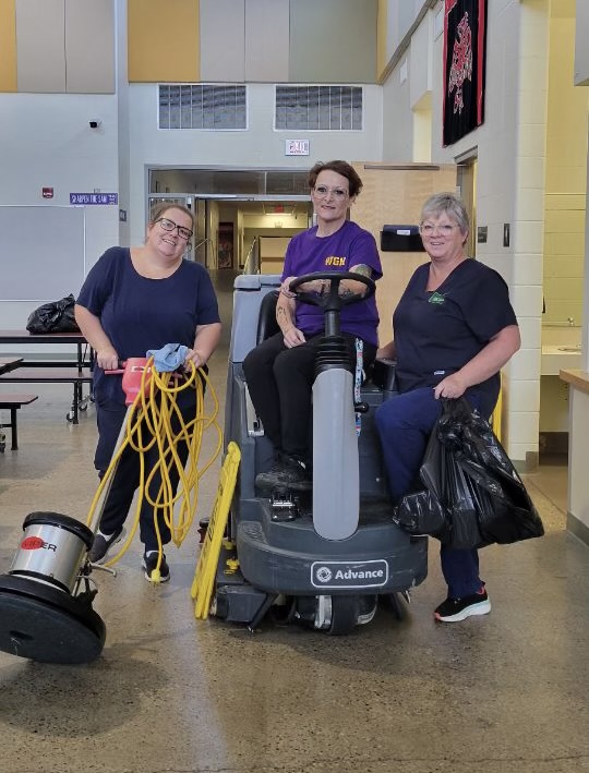 Summer clean is in full swing at our schools this week! <a href="/FMPSD/">Fort McMurray Public School Division</a> <a href="/FMPSDOM/">FMPSDO&M</a> #DoingWhatsBestForKids
