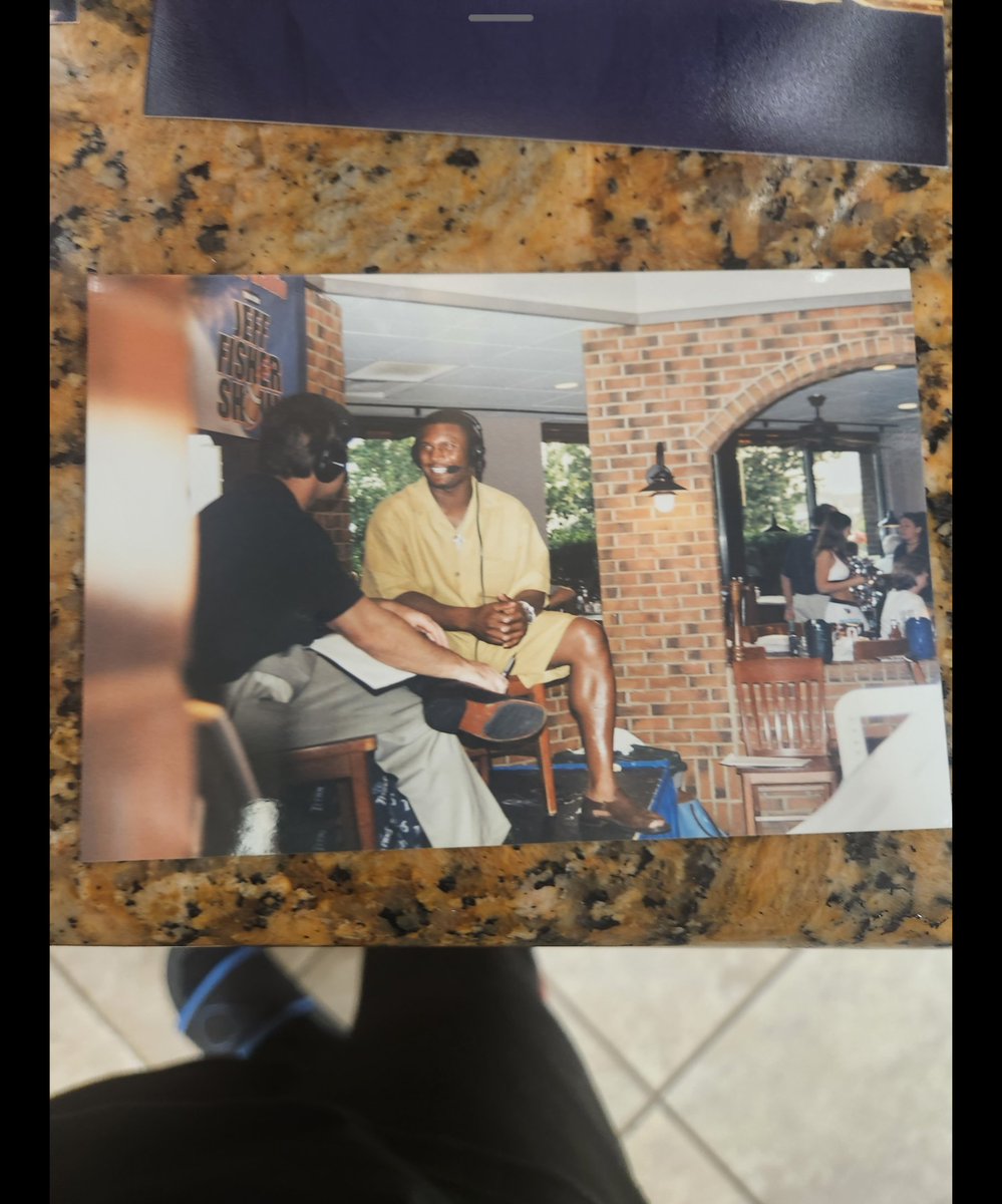 CADILLACG33's tweet photo. The greatest @Titans of all time #goat #air #mcnair #rip #mac9 #legend https://t.co/RlPY6KBj3Z