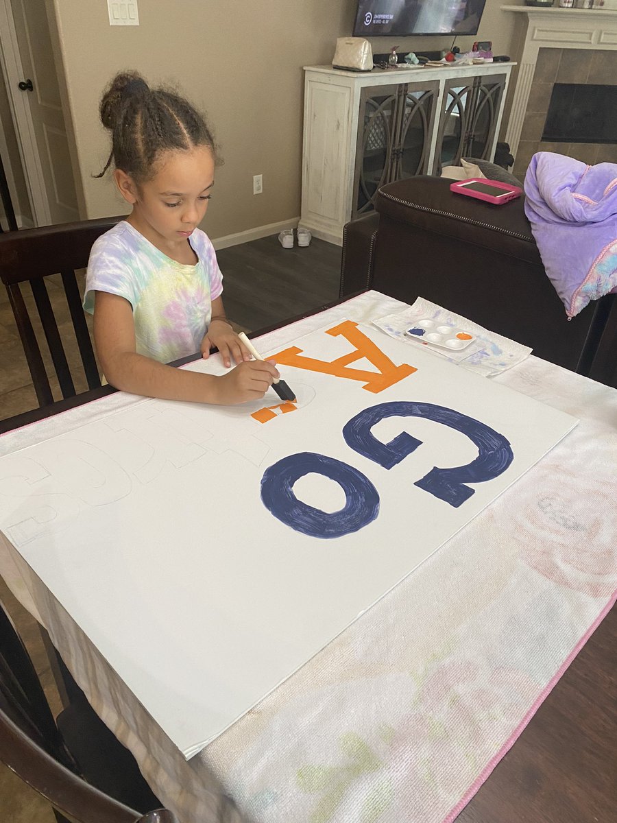 TxDad556's tweet photo. @JuliaMorales My daughter Harlow getting ready for her first  Astros game tomorrow!! https://t.co/XlHyMXC59S
