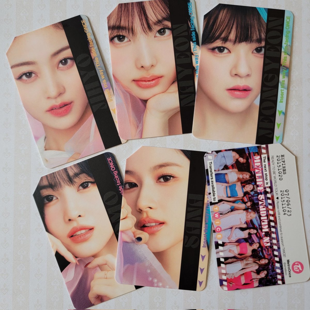 amelisoo's tweet photo. 💕 Metlife ONCEs! 💕
It's freebie time~ I made these member Metrocards for the NYC/NJ stop!

Sadly I can't go now for personal reasons, but I would love to mail these out to you! (350+!!)
If you would like one, I'd just ask for $2 (postage + envelopes)
+
 #TWICE_5TH_WORLD_TOUR https://t.co/F9Ky6D4VAJ