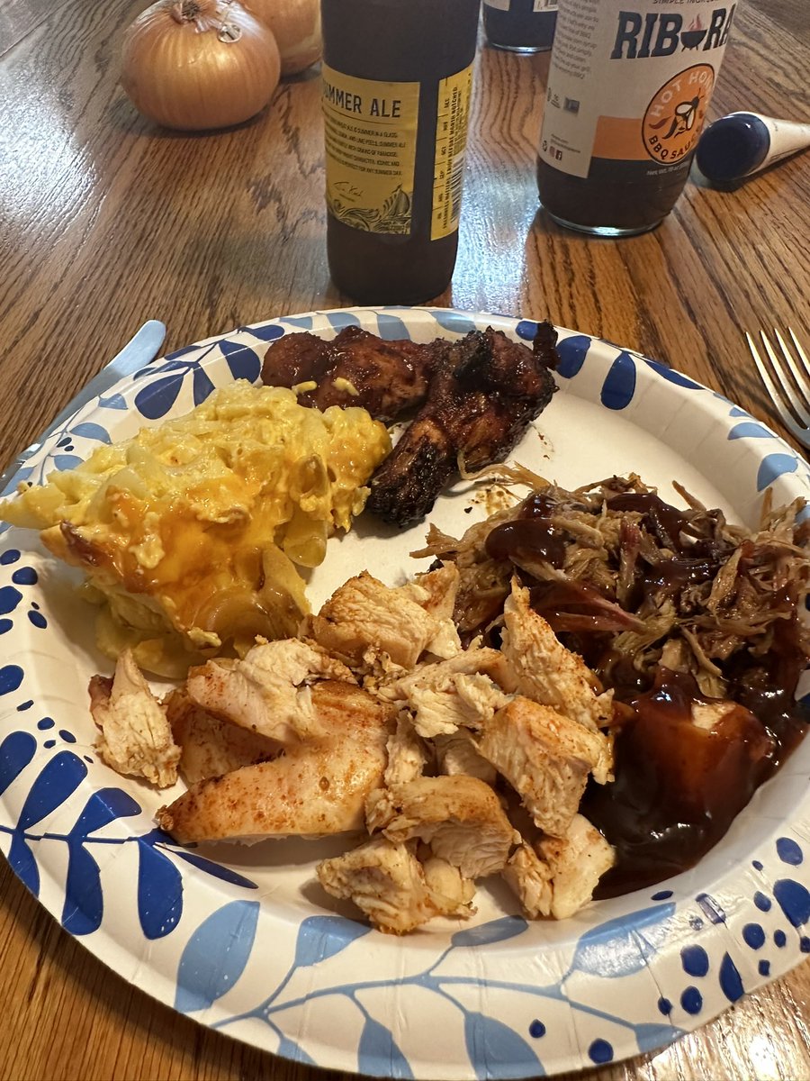 dbasolved's tweet photo. No such thing as #Vegan in Alabama! #allmeat on #FourthofJuly https://t.co/Gum5eEJY9y