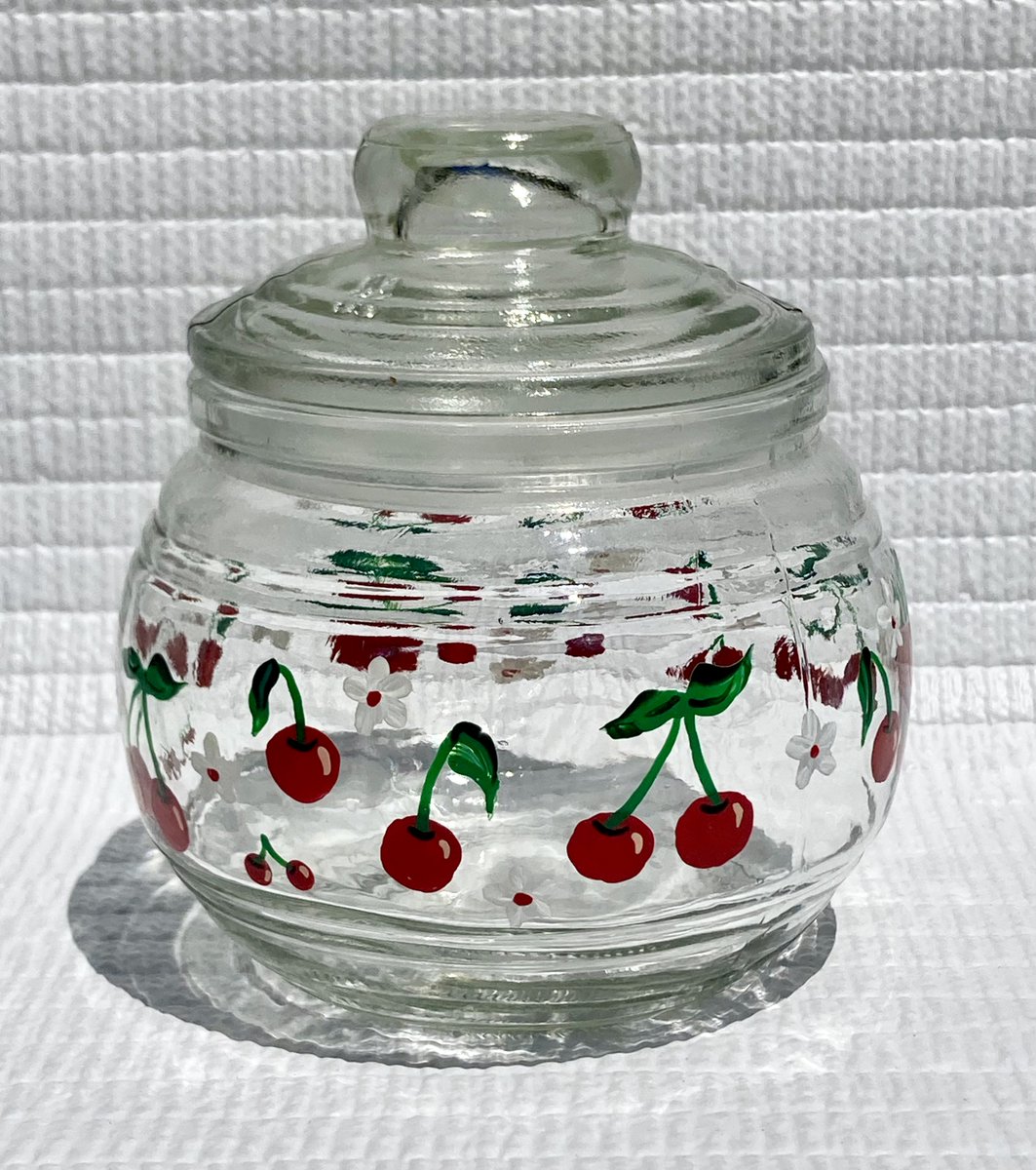 ipaintitpretty's tweet photo. https://t.co/0IlvYskZco #sugarbowl #cherrydecor #smalljar #SMILEtt23 #homedecor #etsy #etsyshop #glassart #paintedsugarbowl https://t.co/4loSuWek1w