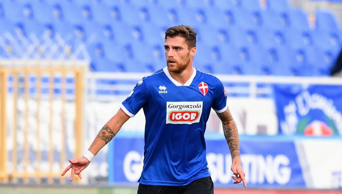 CalcioTime_it's tweet photo. Il #Catania è vicinissimo al suo primo acquisto: Michele #Rocca potrebbe arrivare in Sicilia nei prossimi giorni.

https://t.co/JVAVuTmSWr https://t.co/W3REdrKeBI