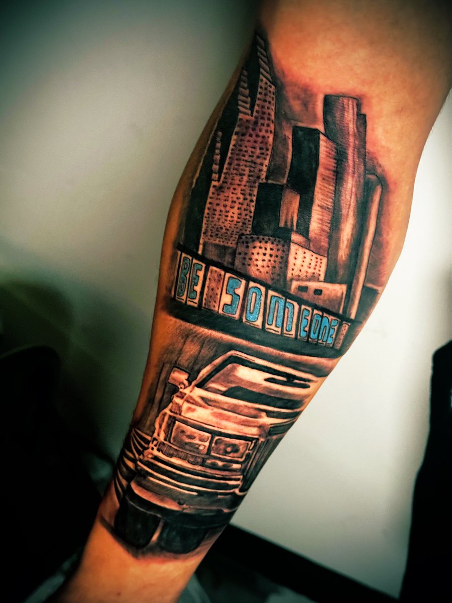 illuminaubrey__'s tweet image. When you see the slab comin dine 🤘🏽🍇 .. another houston sleeve I’m working on #blackttattooartist #houstontattoos #tattoos #illuminatedinkStudios