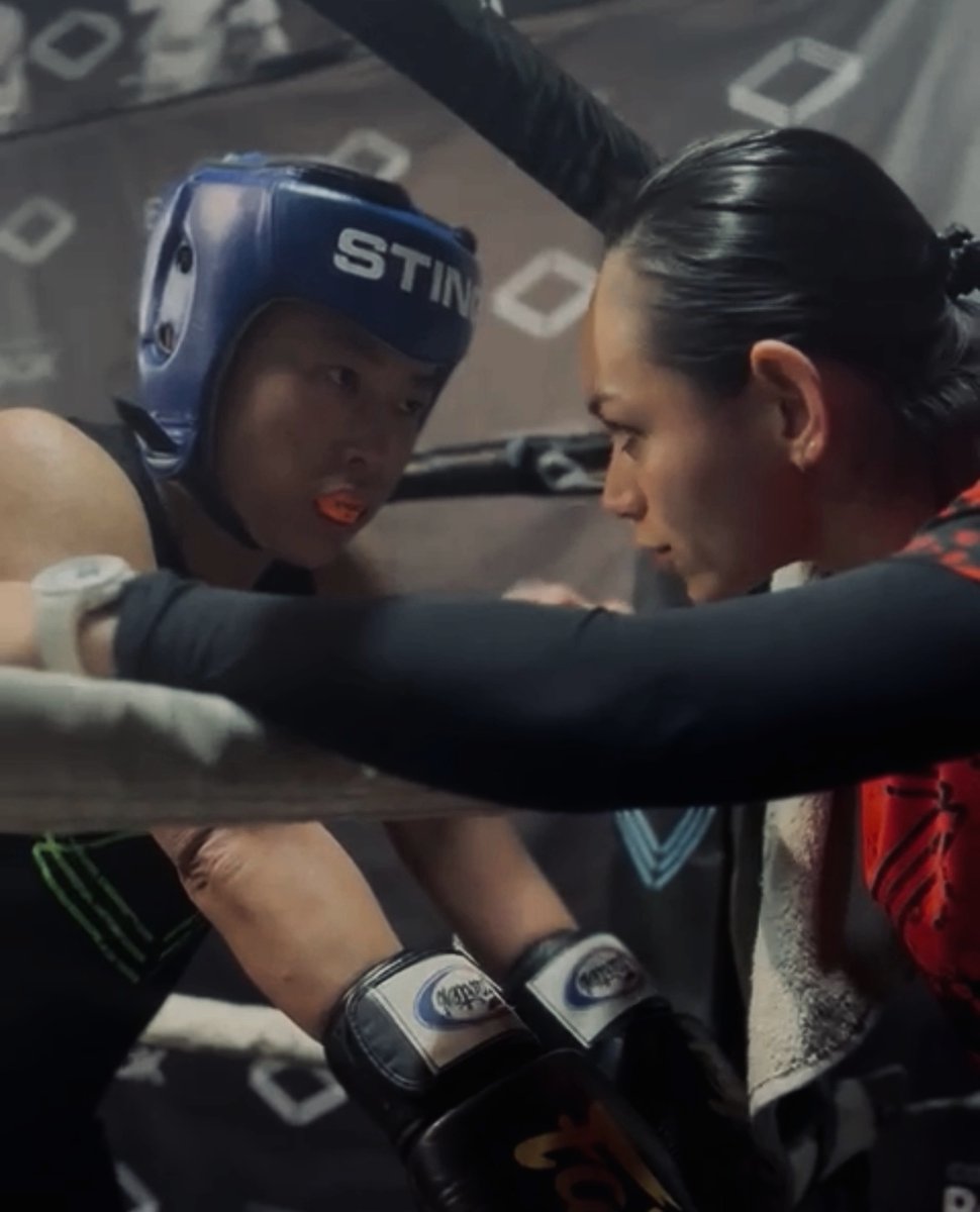 The coach-fighter relationship becomes an irreplaceable asset during a fight. 

It stands as a crucial bond centred around knowing your fighter and fostering trust.
 
#boxing #boxingcoach #combatsports #inyourcorner