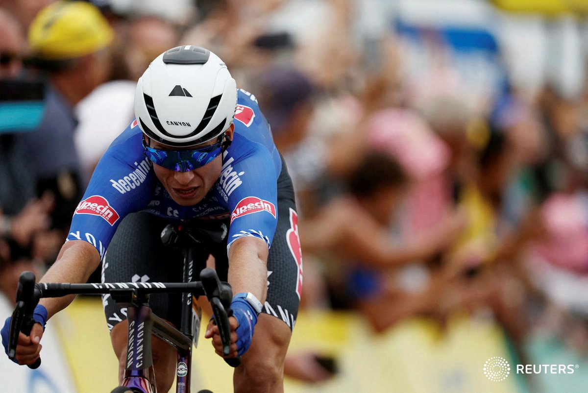 sandra_auger's tweet photo. Cycling - Tour de France - Stage 4 - Dax to Nogaro - France - July 4, 2023. #reuters #TourDeFrance2023 #TDF2023 @reuterspictures 📸@benoit_tessier @stephanemahe https://t.co/Lbw9JDFEcV