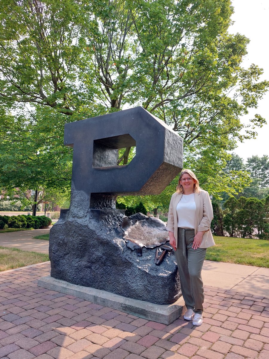 ucentralbogota's tweet photo. 🏫 Lorena García, profesora de la Facultad de #Ingeniería y #CienciasBasicas visitó la Purdue University, en West Lafayette, Indiana, una de las universidades más importantes en el campo de la ingeniería, para explorar posibilidades de colaboración académica con la U. Central. https://t.co/qKz3LqwYxG