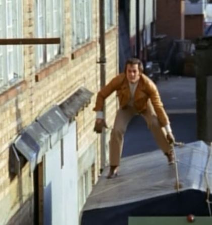 Wyfan2's tweet image. On Great!TV now - #ThePersuaders: The Gold Napoleon - energetic stunt sequence with #TonyCurtis and stuntman (for the jump to moving truck).
