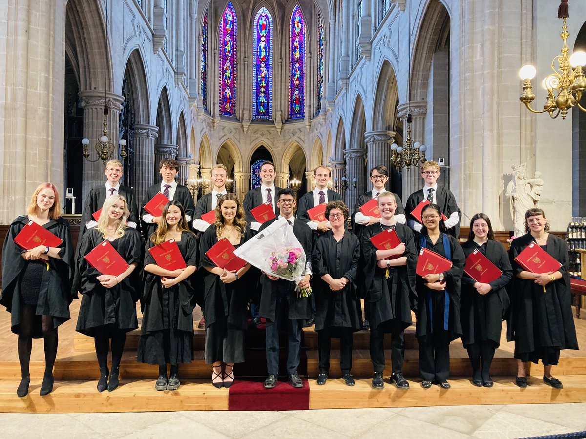 We had a fabulous time performing at Saint-Germain L'Auxerrois this afternoon with a sizeable and very appreciative audience - thank you so much to everyone who came!