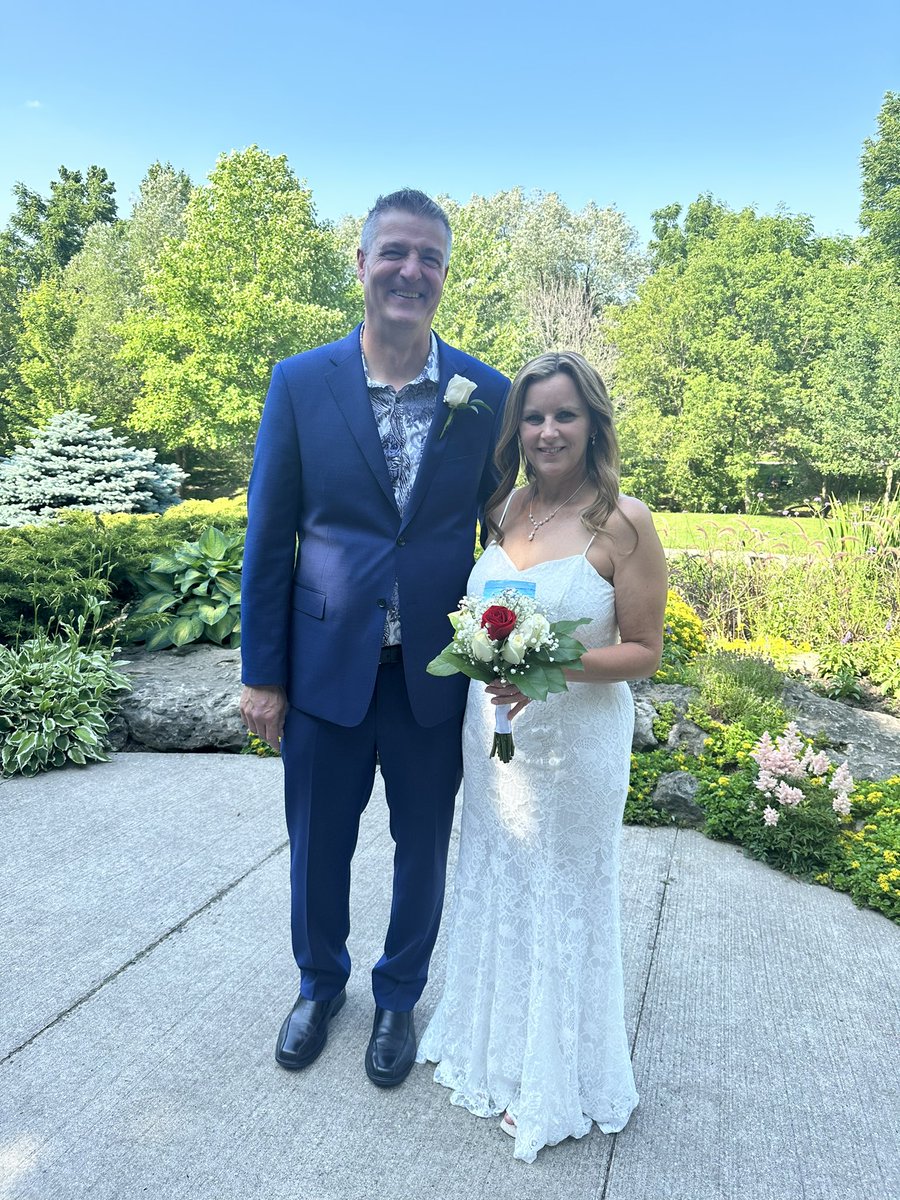 ReverendMaureen's tweet photo. Congratulations Robertson and Lisa❤️
#imarryu https://t.co/o9eHR3dnlT