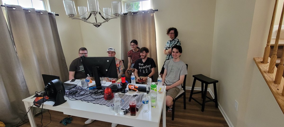 dissocial_'s tweet image. HORSE