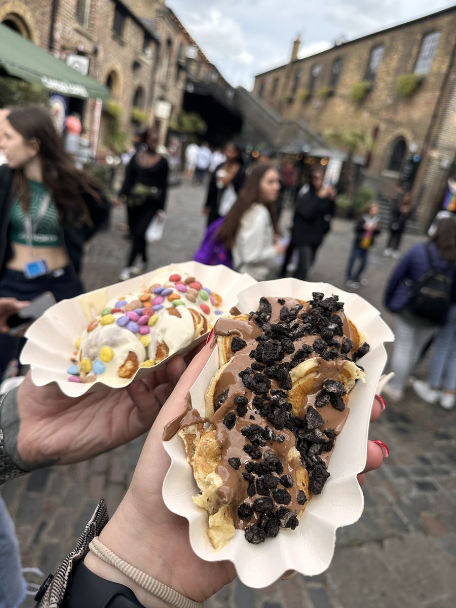The best time in London for my loves Birthday. Love you so much 🤍 <a href="/ashwalker1995/">Ash</a>