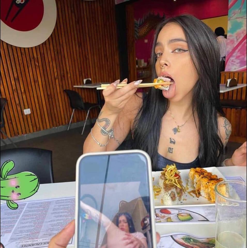sandy_sandy_mx_'s tweet photo. Que ganas de una salidita a comer sushi 😍 https://t.co/Eui2h0Lq46