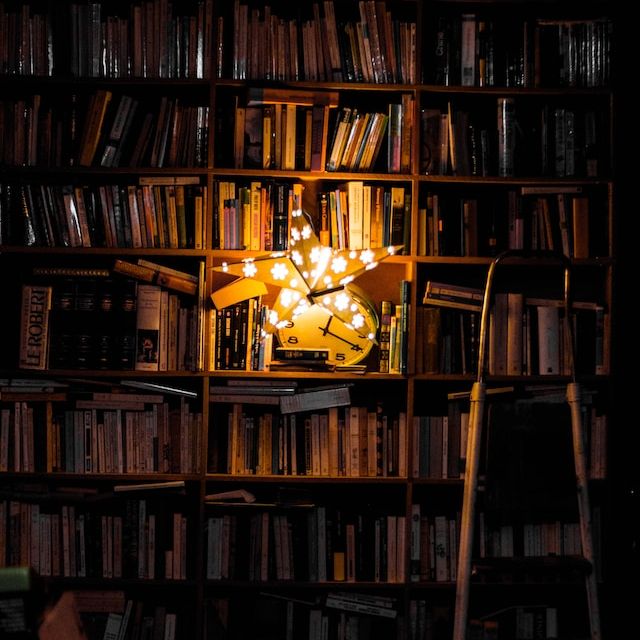 Readers and Writers Open Mic on July 29th - mailchi.mp/0f902342c74f/r…