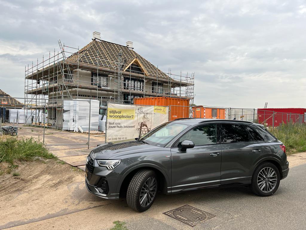 Villa in aanbouw op Overgooi Almere. Ontwerp en Realisatie door Goldewijk