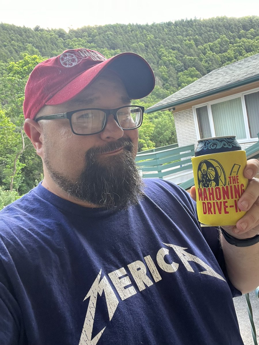 Getting ready to head to <a href="/MahoningDIT/">The Mahoning Drive-In Theater</a> for Airplane on glorious 35mm!! #getbit