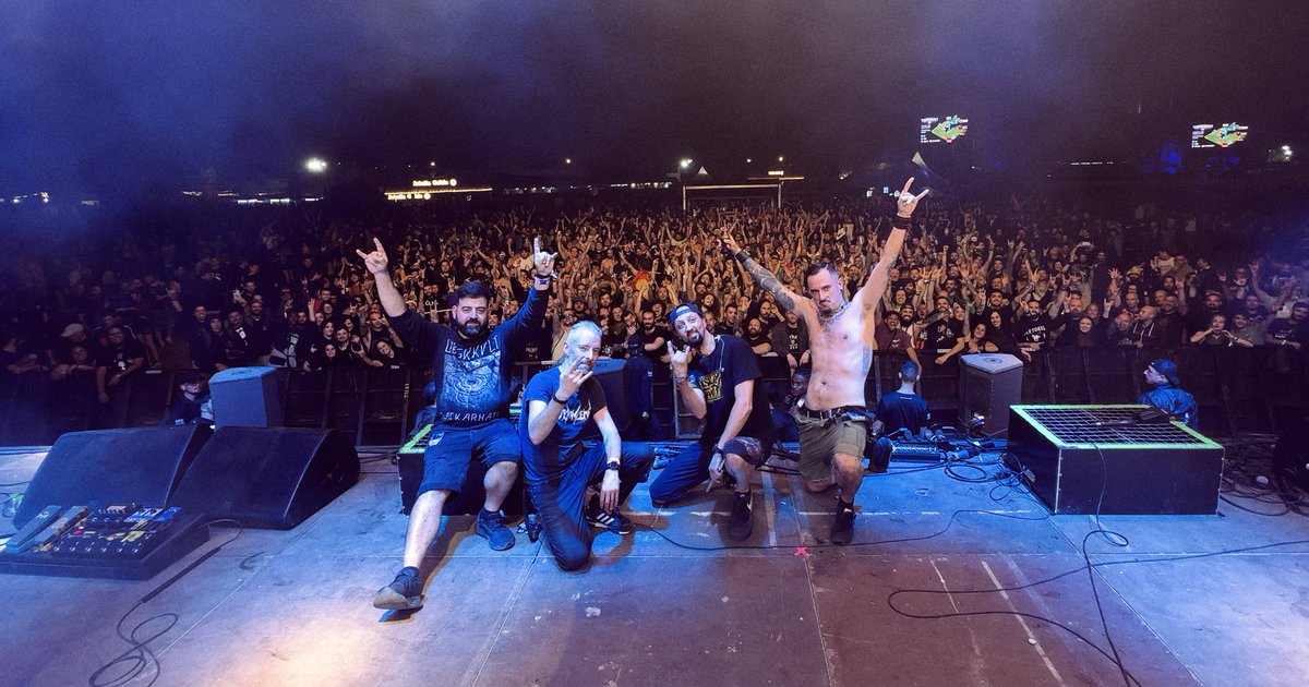DOPPANTERA's tweet photo. Display of Power despidese, pero o noso legado musical perdurará no corazón de todos os que nos acompañaron nesta viaxe.
VIVA PANTERA, REIS DO METAL!! GETCHA'PULL!!!
CFH.
#displayofpower #panteratribute #resurrectionfest #pantera #20yearsinhell #theend https://t.co/0hAVDaM70M