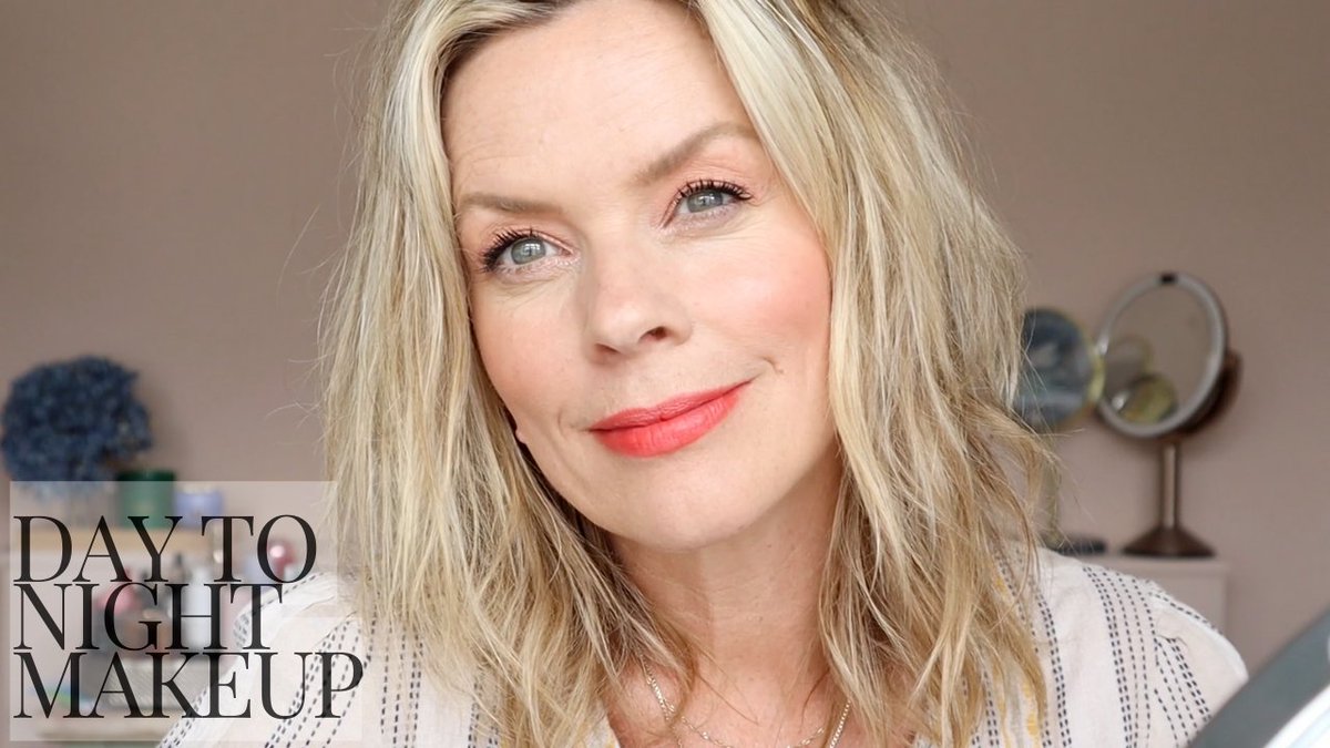 This weekend #speedbeauty creates a day to night makeup
Watch it here             youtu.be/0GMPwaWxWrw