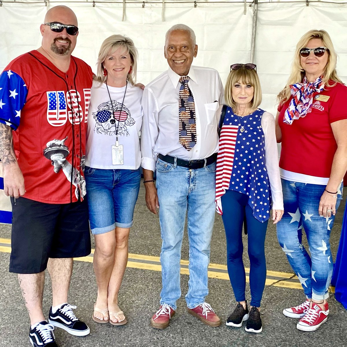 SupWashington's tweet photo. This morning, I attended the @CityofTemecula’s 4th of July Extravaganza parade. It is always a pleasure to celebrate and reflect upon our freedoms together.

#IndependenceDay #4thofJuly  #Temecula #ThirdDistrict #ThrivingThird https://t.co/kCE2nU3f2m