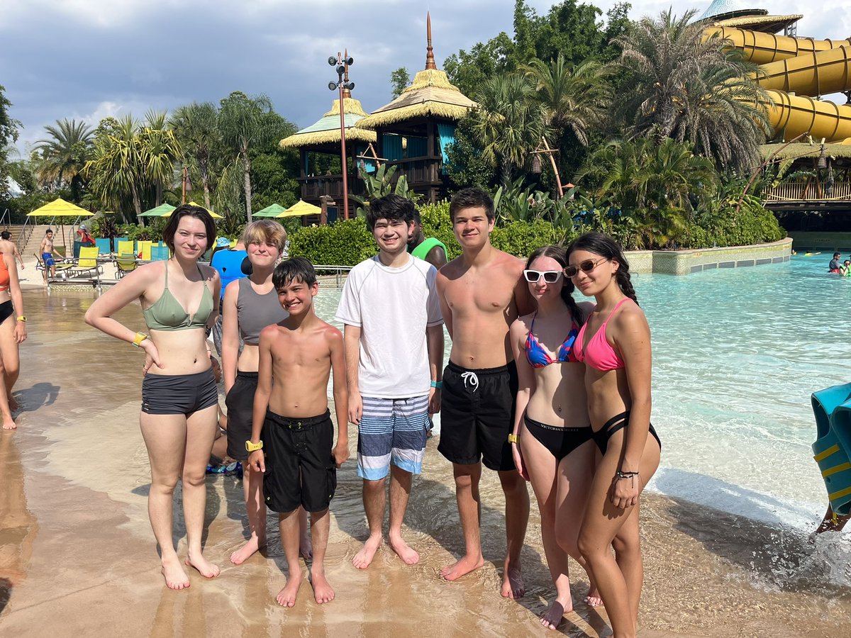 jimkrueck's tweet photo. Cousin Pierce joined us ! https://t.co/yka56Kx2ua