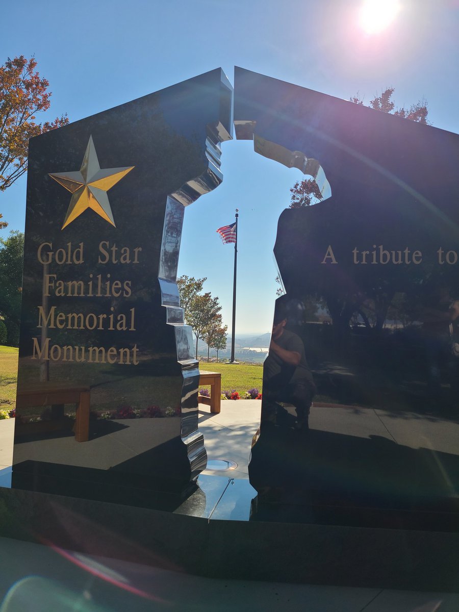 djthrive's tweet image. Happy 4th of July! 🇱🇷 🦅  Thank you to our brave American heroes! Enjoy the fireworks and festivities. 🧨🎆🎇