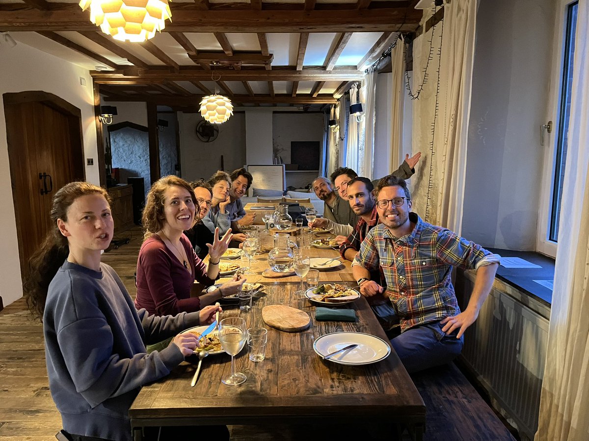 leen_schelfhout's tweet image. And then suddenly @Enchantedorguk turned into a rainbow gathering ✨😊

#goodvibes #prebuild @regensunite #regen