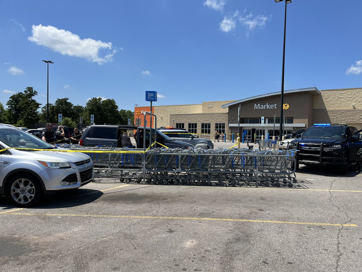 UPDATE: Choctaw Police say the 8 YO accidentally shot by his 14 YO brother was talking when officers arrived, taken to OU for surgery. Police now say the boys are relatives of an OKC Police Dept employee, but would not say if the employee is a parent.

news9.com/story/64a4729c…