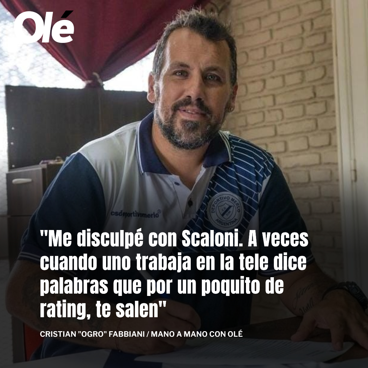DiarioOle's tweet photo. 🗣️ Antes de la Copa América 2021, el 'Ogro' había criticado fuertemente a Scaloni: "Los jugadores me encantan, pero después vos tenés que tener un técnico y Argentina no lo tiene. Capaz que de acá a 10 años, pero hoy no lo veo capacitado. La vamos a pasar mal en la Copa América porque no veo una idea de juego"

🙏 Luego se disculpó y, en un mano a mano con Olé, el ex delantero contó una intimidad: 

🗣️ "Uno, a veces, cuando trabaja en la tele, dice un montón de palabras que, por estar en situaciones y tener un poquito de rating, a veces te salen. Pero la verdad que no pienso eso. No cualquiera sale campeón del mundo, por eso estuvimos tantos años sin ganar un mundial"