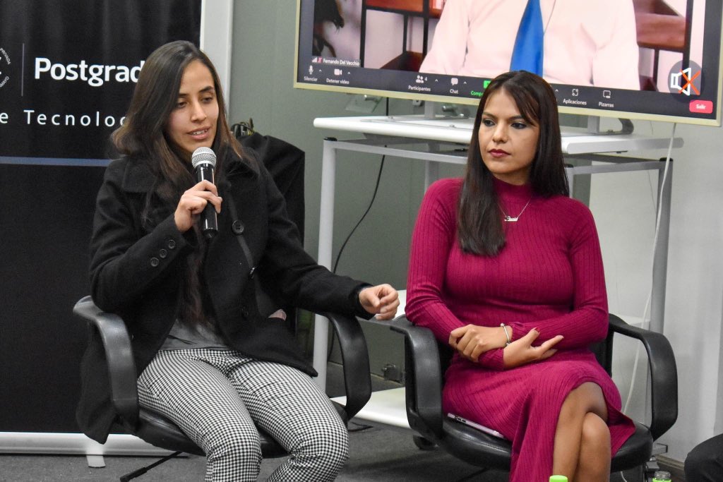 granchaconft's tweet photo. Así vivimos el conversatorio sobre Emprendimiento y Economía Naranja en @EsapUnifranz donde Paola Guzman Directora del proyecto @CAMINNOS1 habló sobre Impact NFT y el trabajo que se llevó a cabo en el Gran Chaco.
#impactNFT #Jointheimpact #GranChacoImpactNFT #somosnanum https://t.co/9pr0DjbXuK