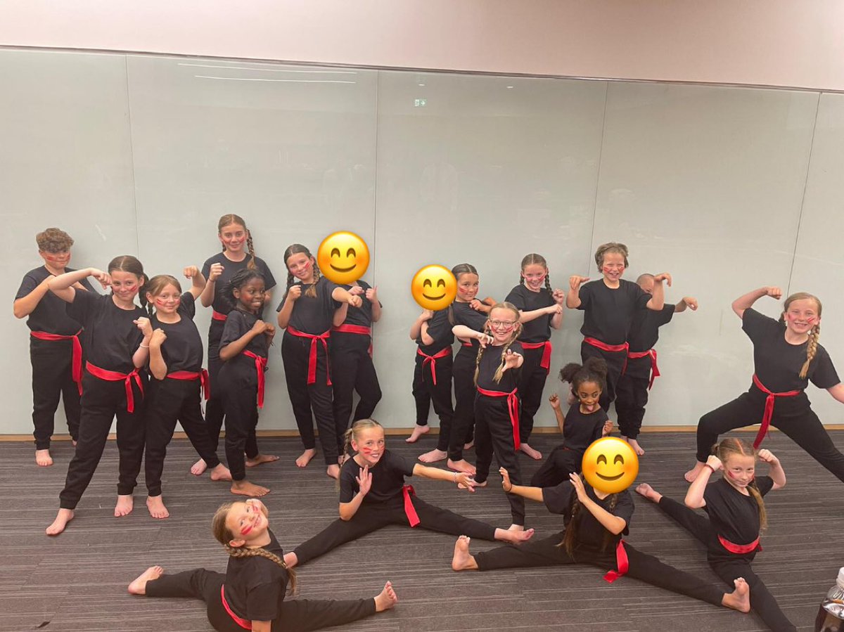 WansbeckSport's tweet photo. A huge well done to all of our children taking part in this year’s Got to Dance competition. The kids did an amazing job performing two dances from Mulan and Annie - showcasing their amazing dancing and teamwork skills. Well done to all the performers taking part! 🥋🧹💃🕺 https://t.co/dlY1RvEiMW