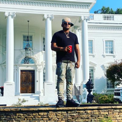 JayDatGuy3's tweet photo. #NewProfilePic #bagsandbodies #Stylestyle https://t.co/BhS4OCKCcg