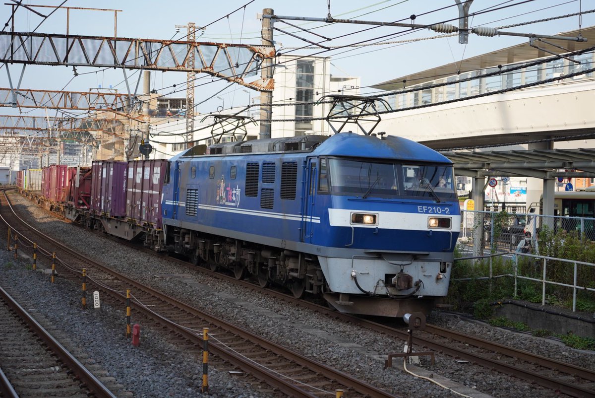 masa_kudo's tweet photo. 岡山 EF210 A27 EF210-2号機① 70レ
PS22D搭載の2号機牽引 70レ
岡山の桃太郎さん
2023年7月4日撮影
#ef2102号機
#ef2102
#70レ https://t.co/k1hR6uBQ3q