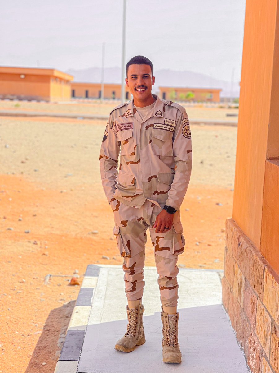 fawzi___22's tweet photo. قادرين نـحمل عالعضمه اللي لسه مش مكسوره👮🏻‍♂️🕷️ https://t.co/rG3Na8XV1T