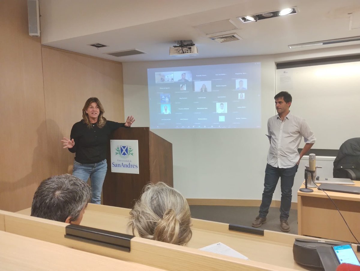 LiaAerospace's tweet photo. Gracias @Singularity_BA y @UdeSA por convocarnos a exponer la historia de LIA y nuestra participación en el programa de incubación #ExponentialInception. Nos encanta ser fuente de inspiración para otros profesionales que busquen impulsar proyectos innovadores en el país.💫 https://t.co/5kJBe2GeIe