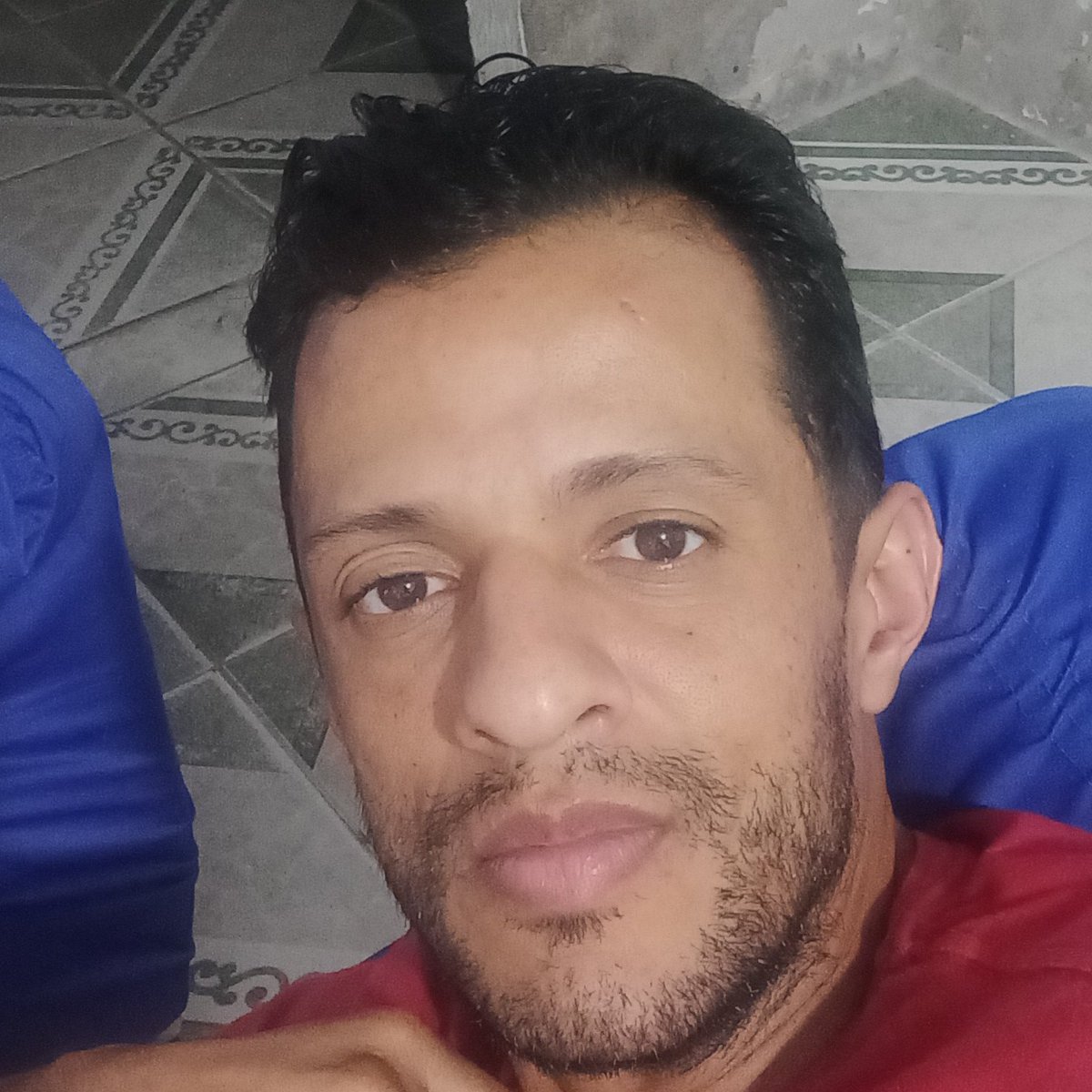 JoseGleidson15's tweet photo. Quero um namorado ativo quem tiver afim mim chama no meu zap eu moro em Caruaru a capital do forró 81995046186 https://t.co/ic9S88XTXB