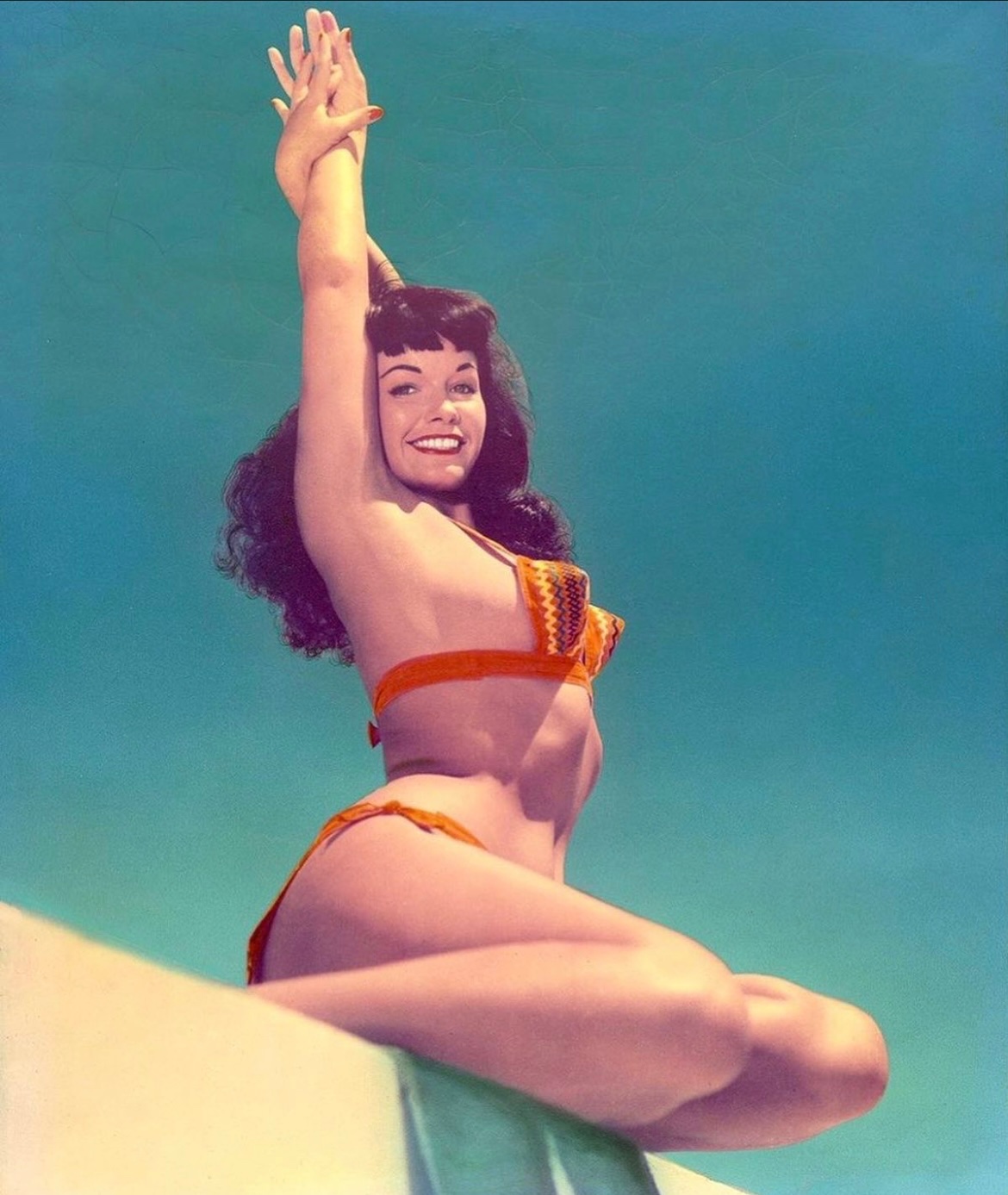 ☀️ Reaching for freedom 💞 Happy 4th to all you beautiful Bettie babes and beaus! 💋💋💋 https://t.co/CY7R9FolmV