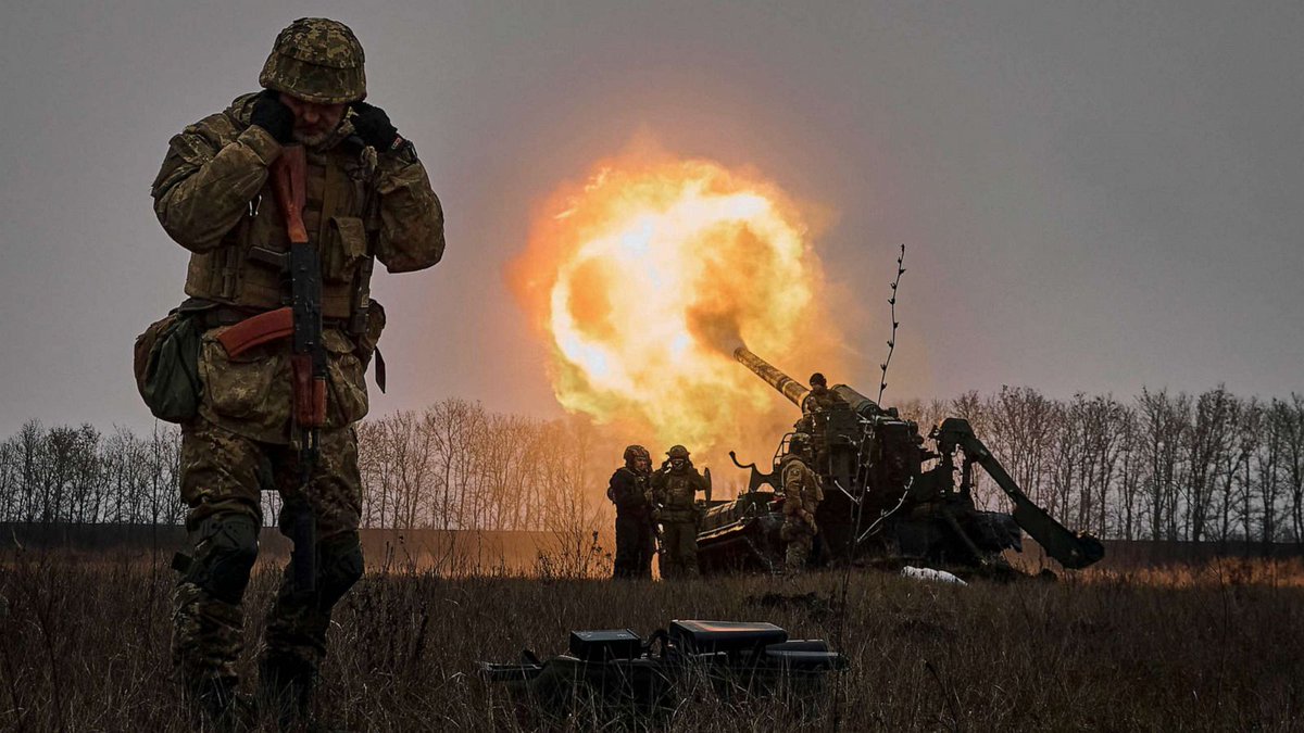 1/ Ukrainian forces continue their counter-offensive.

We've seen progress made in Tokmak, Piatykhatky, Bakhmut, and Kherson fronts.

🧵 HERE ARE THE LATEST DEVELOPMENTS..