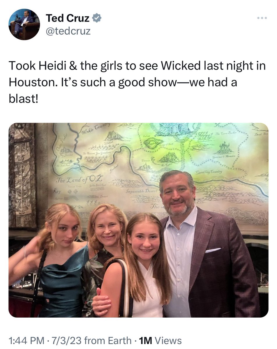OnstageBlog's tweet photo. Translation: “Imma strip every LGBTQ+ right I can, but these folks better put on a good show. Yee Haw!”

🙄 https://t.co/z2lcMZN1kd