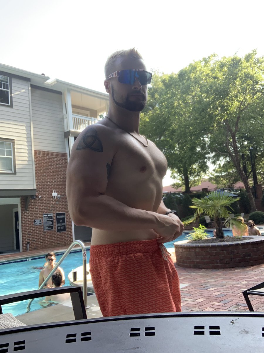 HandsomeDevilDH's tweet photo. Itโs #July4th
Like #BEYAW. https://t.co/7fyTyC2yrl