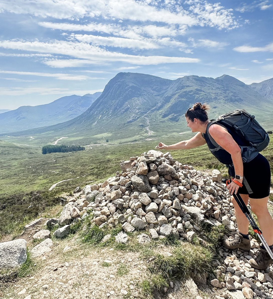 justinespeaks's tweet photo. Same same, but different 🥾⛰️🏴󠁧󠁢󠁳󠁣󠁴󠁿
Had the best time on the West Highland Way, very grateful to @SamHeughan’s #Waypoints for bringing me here. 
@MyPeakChallenge got me ready! 
@westhighlandway 
#westhighlandway #scotland #samheughan #scotlandhike https://t.co/E7xERq86vU