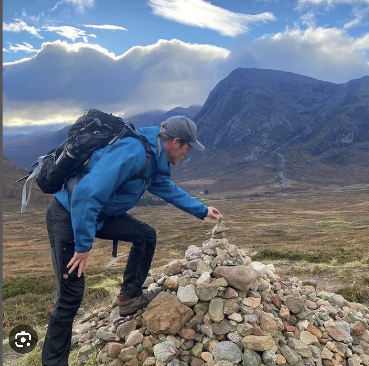 justinespeaks's tweet photo. Same same, but different 🥾⛰️🏴󠁧󠁢󠁳󠁣󠁴󠁿
Had the best time on the West Highland Way, very grateful to @SamHeughan’s #Waypoints for bringing me here. 
@MyPeakChallenge got me ready! 
@westhighlandway 
#westhighlandway #scotland #samheughan #scotlandhike https://t.co/E7xERq86vU
