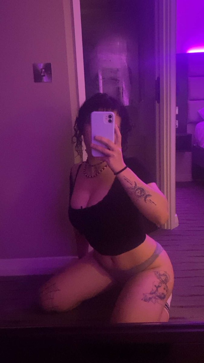 dabichann's tweet photo. Who's up and dtf me?? #nsfwtwt

♡+rt = new moots/mutuals 💕💕 https://t.co/rlNBxUKw2n