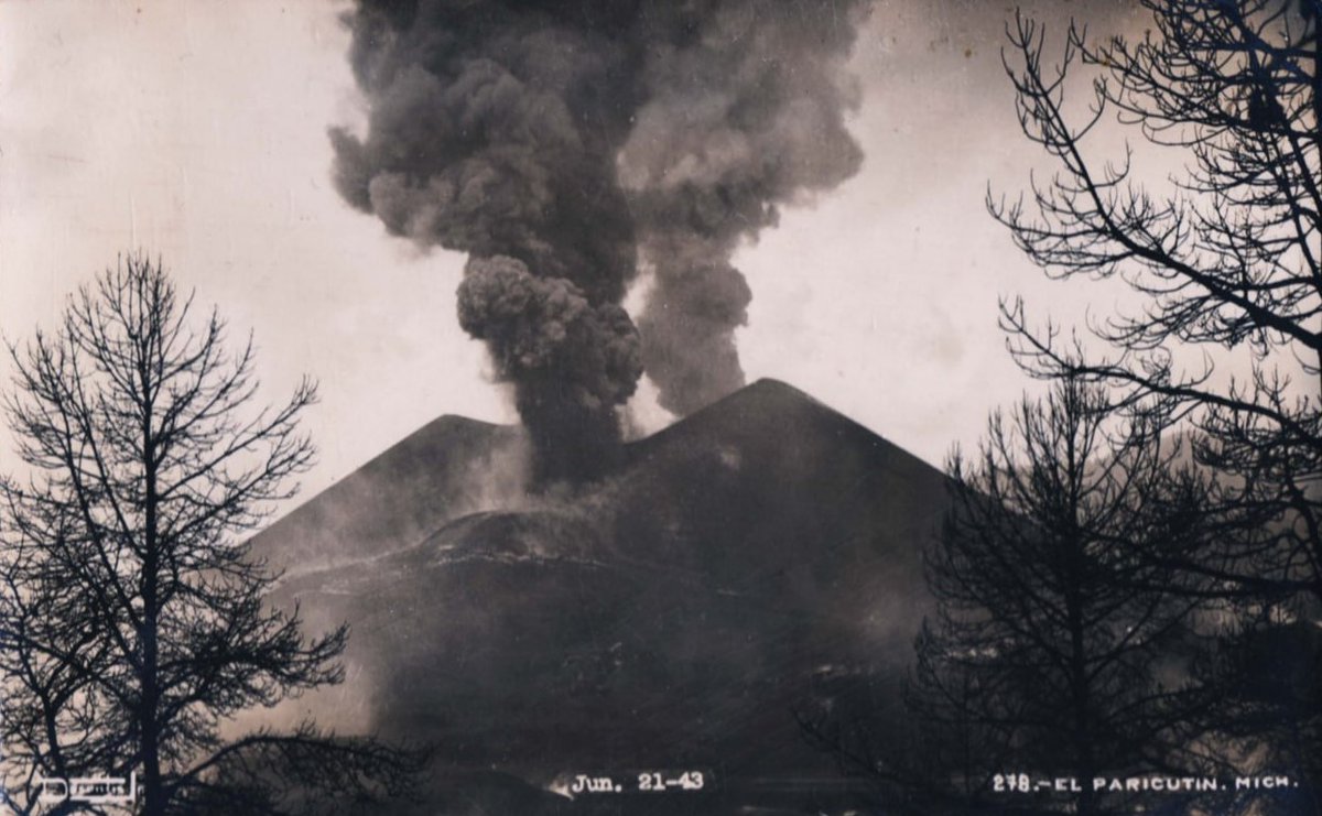 SkyAlertMx's tweet photo. En las últimas semanas, varias notas se replicaron sobre el nacimiento de un volcán al sur de CDMX; la UNAM aclaró que no es un evento inminente y que pueden pasar siglos para que esto ocurra. Sin embargo, el sur de CDMX (campo del Chichinautzin) no es el único lugar donde pueden surgir volcanes.🌋

📝Conoce aquí las zonas del país donde podrían "nacer" volcanes: https://t.co/nVwkiWnYEj
