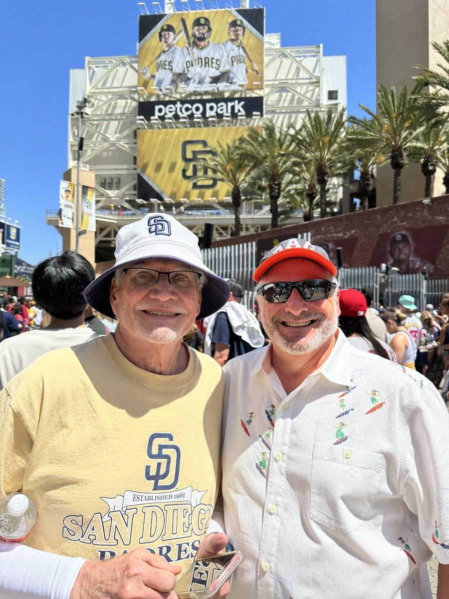 EdTechExtraordi's tweet image. #BringTheGold